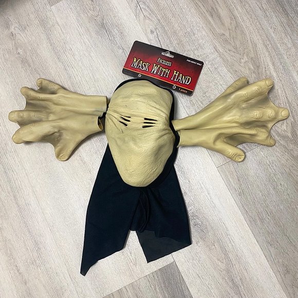 Hooded Faceless Mask with Webbed Hands - Picture 2 of 5